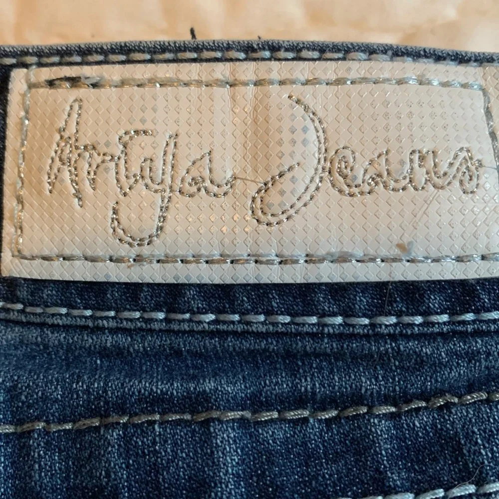 Ariya Jeans Distressed Denim Jean Shorts